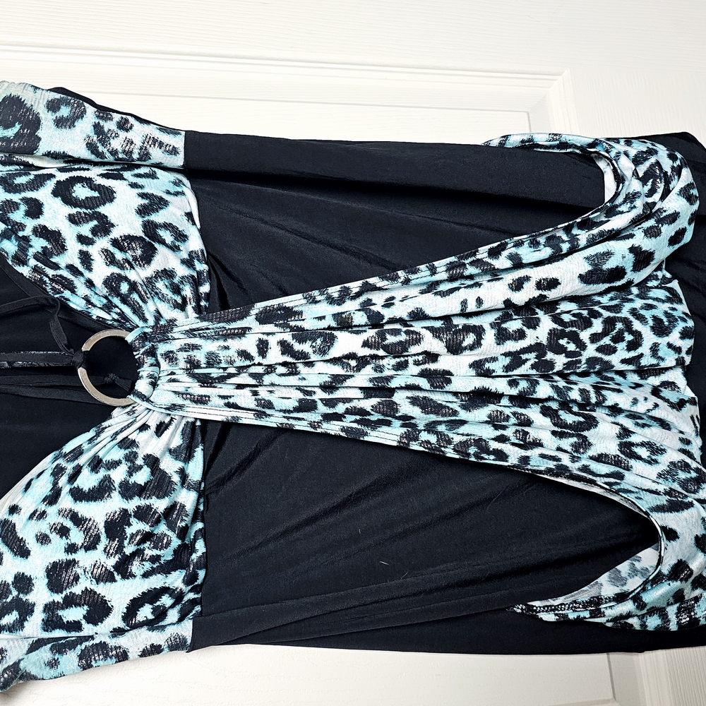 Chic Leopard Print Dress with Ring Detail